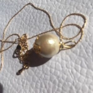 NEW: cotton pearl necklace with crystal